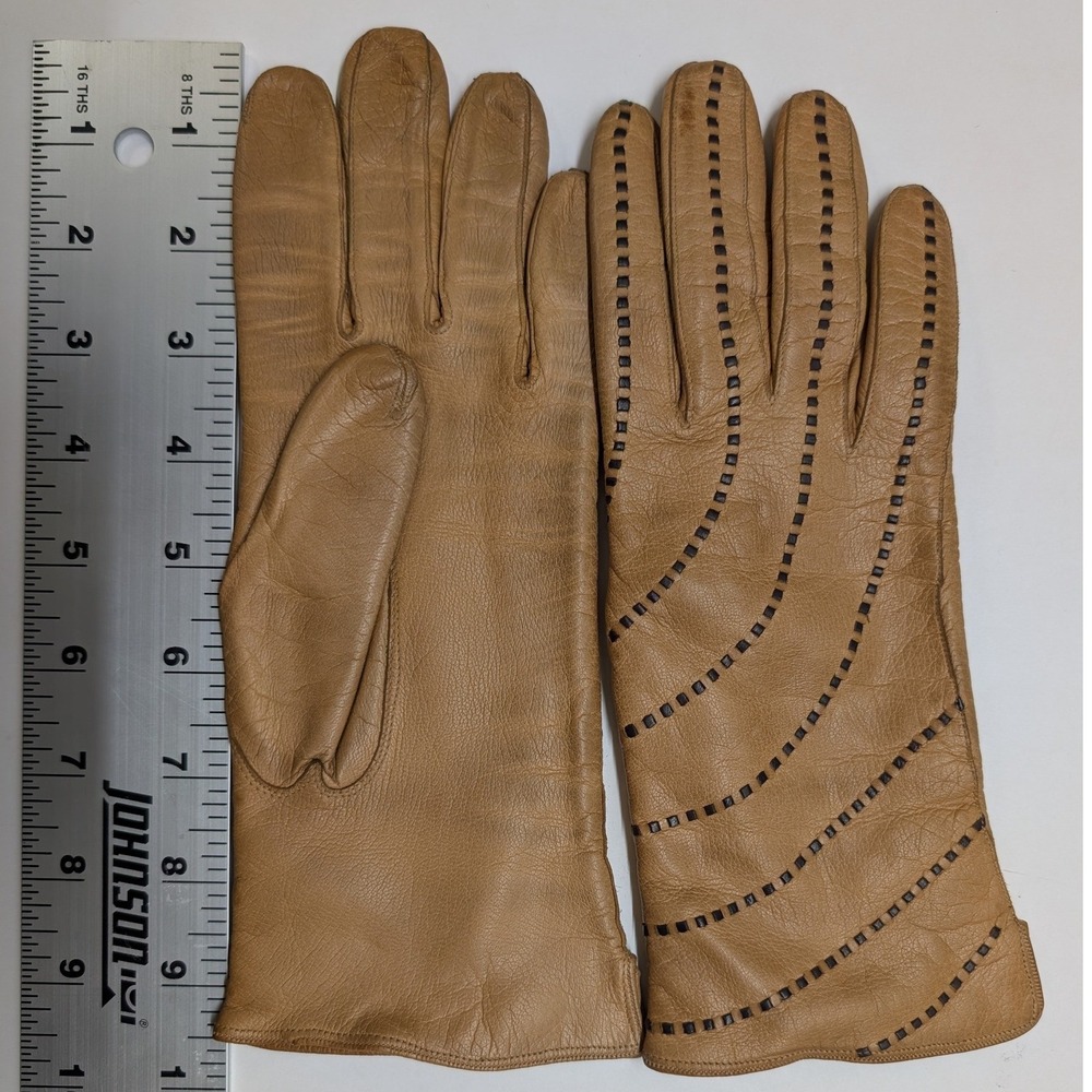 Vtg Tan Camel Leather Driving Gloves Women's‎ Stitch Detail Lined Fit Like Med/8
